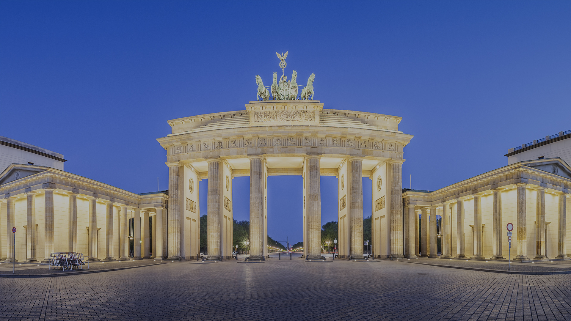 Brandenburger Tor und Pariser Platz in Berlin Brandenburger Tor und Pariser Platz in Berlin